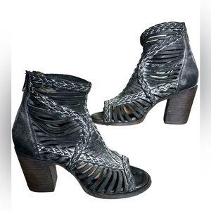 FREEBIRD Bella ankle bootie open toe sandals sz.7